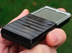 Nostalgia Ponsel Tembus Pandang Xperia Pureness