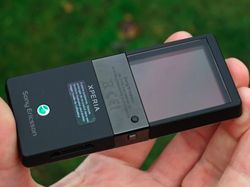 Nostalgia Ponsel Tembus Pandang Xperia Pureness