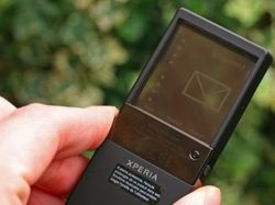 Nostalgia Ponsel Tembus Pandang Xperia Pureness