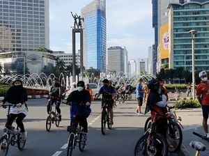 Minggu Pagi, Pesepeda Kembali Padati Kawasan Bundaran HI