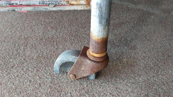 Ini rusak atau tenggelam ke dalam karpet? Foto: Brightside