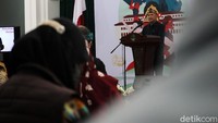 Kami sangat mendukung sekali acara ini karena ini sangat penting dalam hal untuk pemulihan ekonomi nasional yang harus digerakkan. Pariwisata Jabar dikenal dengan budayanya dan jadi potensi besar dikembangkan dalam wisatanya, kata Teten.