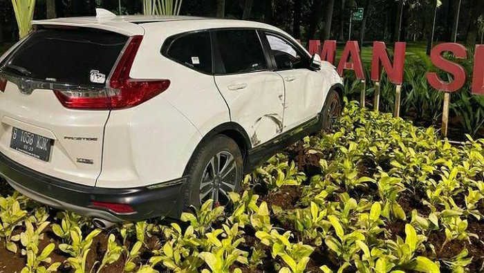 kecelakaan lalu lintas (Instagram @tmcpoldametro)