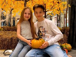 7 Foto Pasangan Cilik yang Jadi Kontroversi, Nikah di Bawah Umur