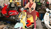 Awkarin memodifikasi Vespa mahal miliknya dengan penambahan part racing di bengkel Scooter VIP Bekasi. Foto: Scooter VIP