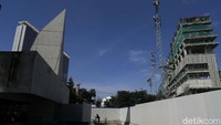 Untuk progres pembangunan Gedung Perpustakaan dan Wisma Seni saat ini telah mencapai 45,07 persen.