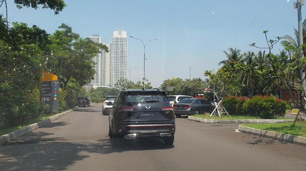 Test drive Wuling Almaz RS Test drive Wuling Almaz RS