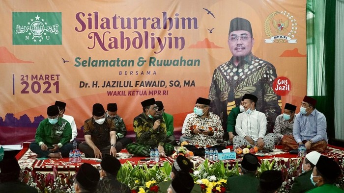 Wakil Ketua MPR Dr Jazilul Fawaid SQ MA menggelar acara doa bersama yang dikemas dengan kegiatan bertajuk Silaturahim Nahdliyin Selamatan dan Ruwahan di rumah dinas kawasan Kemang, Jakarta Selatan