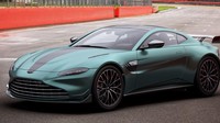 Di antaranya mesin V8 4.000 cc dari AMG yang tenaganya lebih besar 25 PS menjadi 535 PS/6.000 rpm. Ini akan menjadi Aston Martin Vantage paling bertenaga. Torsi puncak tetap tidak berubah, yakni 685 Nm dari 2.000 sampai 5.000 rpm. Foto: Dok. Aston Martin