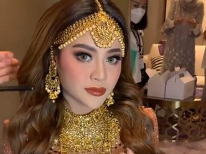 Detail Makeup Aurel Hermansyah di Henna Night, Cantik bak Bintang Bollywood