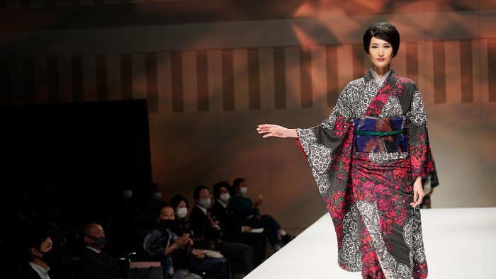 TOKYO, JAPAN - MARCH 18: A model showcases designs by JOTARO SAITO on the runway during Rakuten Fashion Week TOKYO 2021 autumn/winter at Omotesando Hills Space O on March 18, 2021 in Tokyo, Japan. (Photo by Christopher Jue/Getty Images)