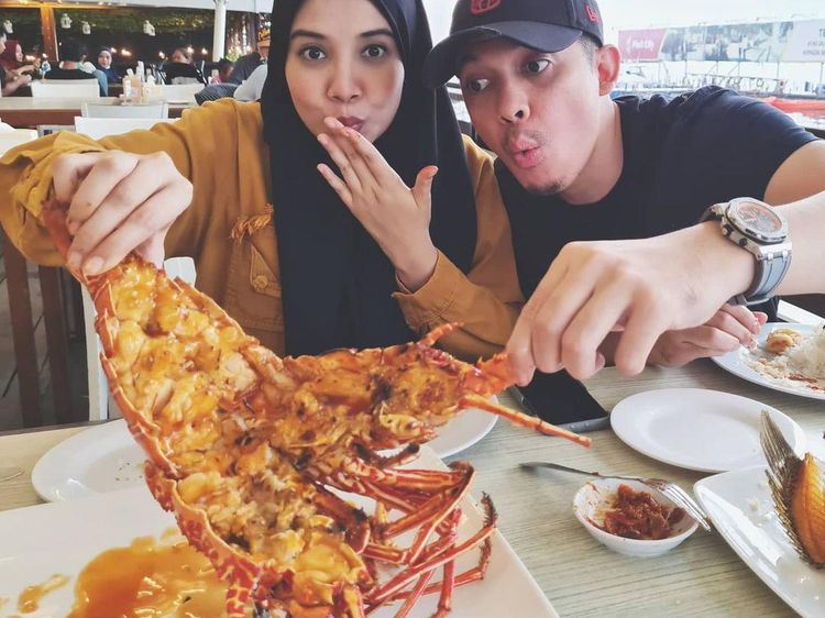 Keseruan Zaskia Sungkar Kulineran Bareng Lesti dan Raffi Ahmad