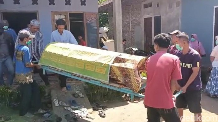 Jenazah Dewi, TKW asal Cianjur yang meninggal di Arab Saudi akhirnya dipulangkan