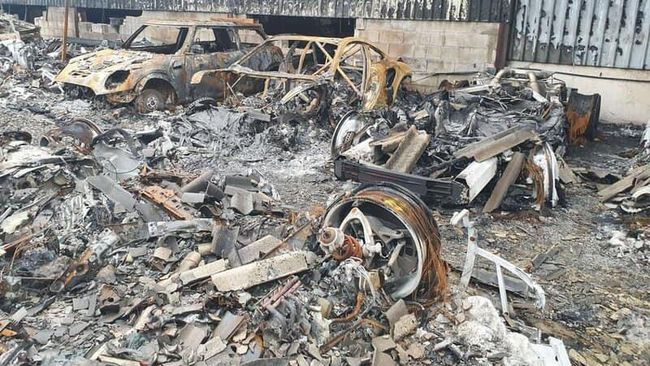 Ngeri! Gudang Supercar Terbakar, 80 Mobil Hangus Tinggal Rangka