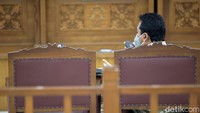 Hariyadi mengakui jika Undang-Undang Cipta Kerja memberikan keuntungan bukan hanya kepada pengusaha saja. Tetapi, Undang-Undang itu memberikan keuntungan pada para pekerja.