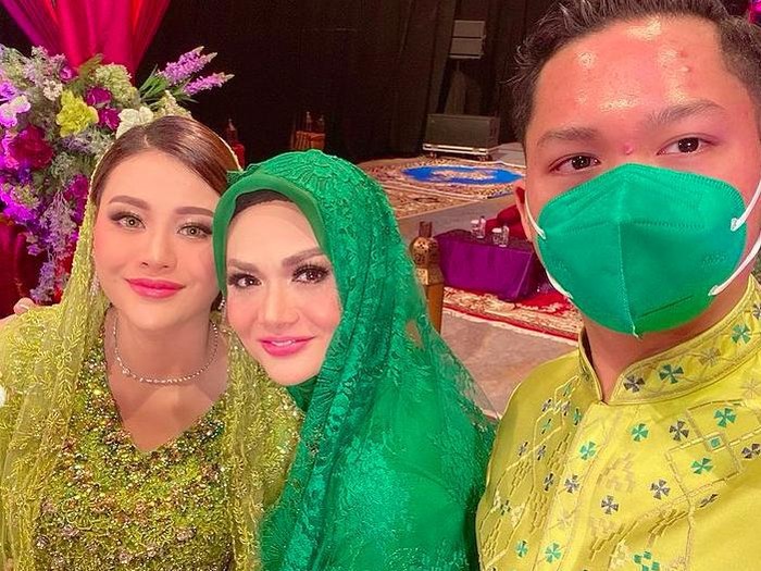 Krisdayanti, Aurel, dan Azriel