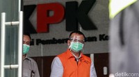 Mantan Menteri Kelautan dan Perikanan Edhy Prabowo meninggalkan gedung KPK usai menjalani pemeriksaan, Jakarta, Senin (22/3/2021).
