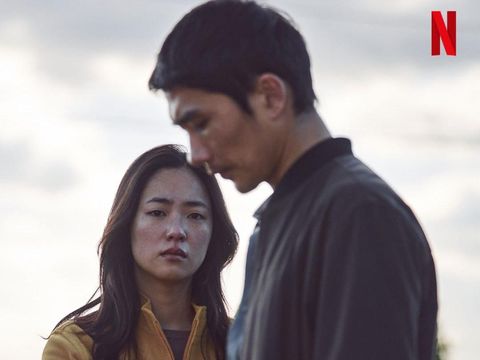 Film Korea Night In Paradise akan tayang di Netflix 9 April 2021.