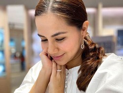 8 Pesona Noor Nabila, Istri Baru Engku Emran Mantan Laudya Cynthia Bella