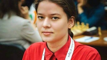 Nataliya Buksa merupakan International Master Ukraina dan juara nasional 2018. Pada 2015, ia memenangkan Girls World Junior Chess Championship yang memberinya gelar grand master wanita. Ia mendapatkan posisi ke-181 di Chess.com. Foto: Instagram/@oscarchess64