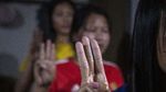 Potret Polisi Myanmar yang Tolak Tembak Demonstran
