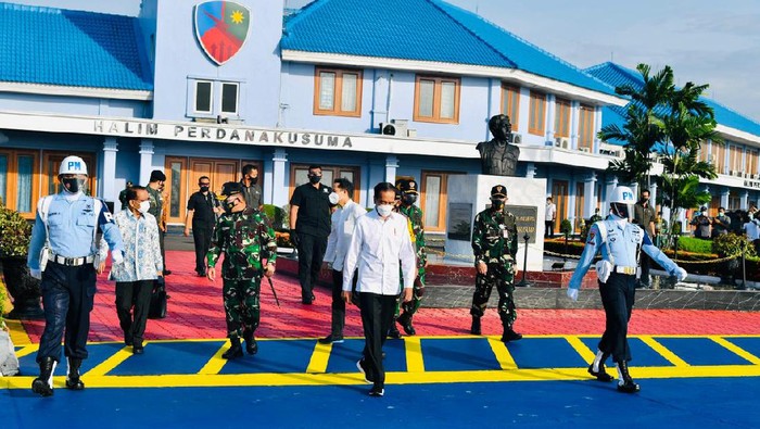 Presiden Jokowi menuju ke Jatim pada Senin (22/3/2021)