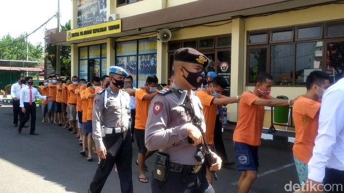 Puluhan tersangka kasus narkoba di Garut