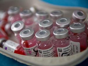 Malaysia Hapus Vaksin AstraZeneca untuk Vaksinasi Nasional!