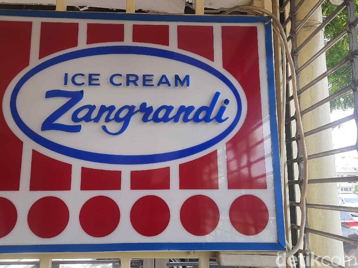 Zangrandi Ice Cream Resmi Tutup, Hanya Layani Take Away di Hari Terakhir
