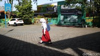 SD Pekayon Jaya 6 dan puluhan sekolah lainnya telah menggelar pembelajaran tatap muka, Selasa (23/3/2021).
