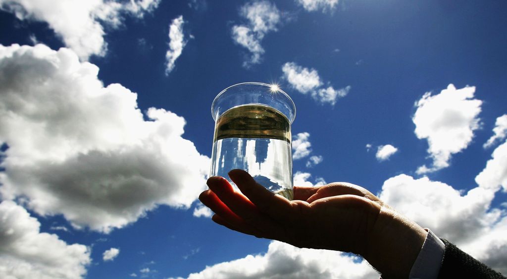World Water Day atau Hari Air Sedunia adalah perayaan tahunan yang dilakukan untuk kembali menarik perhatian publik pada pentingnya air bersih dan penyadaran untuk pengelolaan sumber-sumber air bersih yang berkelanjutan.