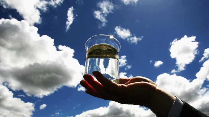World Water Day atau Hari Air Sedunia adalah perayaan tahunan yang dilakukan untuk kembali menarik perhatian publik pada pentingnya air bersih dan penyadaran untuk pengelolaan sumber-sumber air bersih yang berkelanjutan.