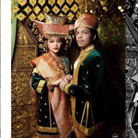 Sebelumnya Atta Halilintar dan Aurel sendiri sudah beberapa kali terlihat melakukan sesi foto prewedding. Kali ini keduanya kompak berfoto dengan mengenakan pakaian adat Minangkabau. Adat Minangkabau sendiri dipilih karena Atta berasal dari Payakumbuh, Sumatera Barat. Foto: Instagram/@mozawahyu