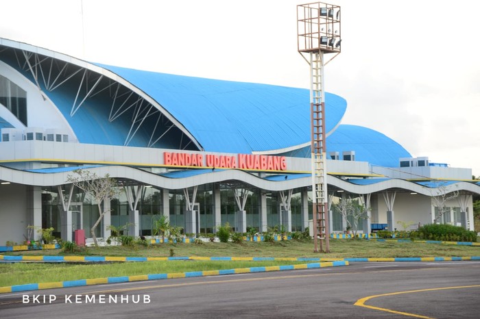 Bandara Kuabang