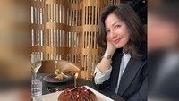 Kini Cherie Chung telah berusia 61 tahun dan tetap terlihat cantik menawan kan? Dok. Instagram