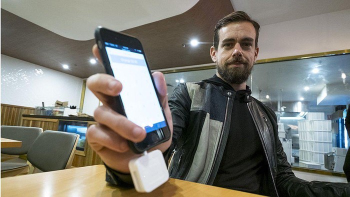 Cuitan Bos Twitter laku dijual Rp41 miliar lebih, seperti apa tweet perdananya yang laku keras itu?