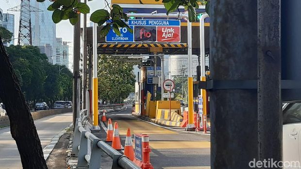 Salah satu lokasi uji coba RFID di Gerbang Tol Semanggi 1.