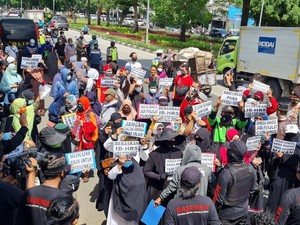 Kata PN Jaktim soal Pengacara HRS Tak Jamin soal Kerumunan di Luar Sidang