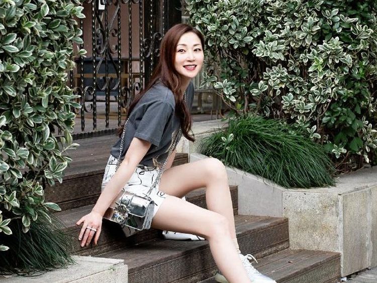 Joey Meng, Aktris Pemilik Kaki Terindah di Hong Kong