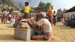 Si Jago Merah Kembali Lahap Kamp Pengungsi Rohingya