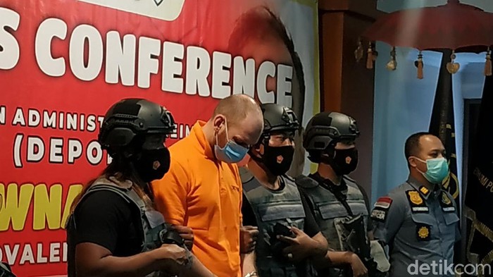 Konferensi Pers Kanwil Kemenkum Bali soal WN Rusia Buron Interpol