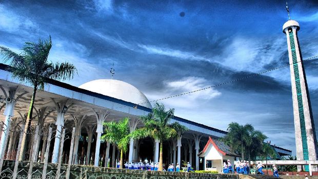 Masjid Terbesar di Jambi, Masjid Seribu Tiang Masjid Terbesar di Jambi, Masjid Seribu Tiang