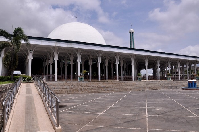 Masjid Terbesar di Jambi, Masjid Seribu Tiang