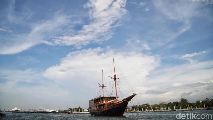 Manajemen PT Pembangunan Jaya Ancol Tbk berkolaborasi dengan Augustine Phinisi ingin kembali menghidupkan gairah pariwisata bahari di Teluk Jakarta.