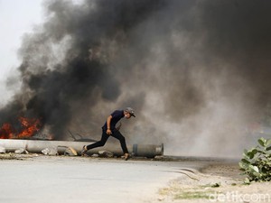 Ngeri di Myanmar Kala Ratusan Demonstran Ditembak Mati