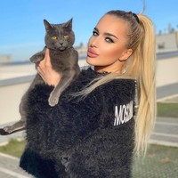 Punya tubuh indah dan wajah cantik, orang tersebut yakin bahwa Natalija mampu menggoda Novak dan bikin ia berpaling dari istrinya. Foto: dok. Instagram