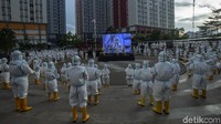 Acara tersebut dilakukan dalam rangka satu tahun beroperasinya RSDC Wisma Atlet Kemayoran.