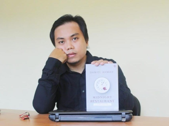 Penulis Novel Horor Daniel Ahmad