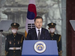 Presiden Korsel Disuntik Vaksin AstraZeneca Sebelum Hadiri KTT G7