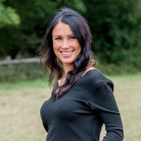 Sarah mengaku pertama kali disebut mirip Meghan Markle saat belanja di IKEA beberapa tahun lalu. (Foto: Instagram/@sarahmhlangaofficial)